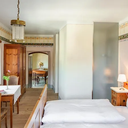 Hotel Zum Riesen Historic Refugium Latsch